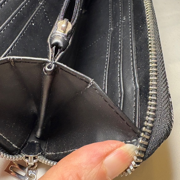 GUESS Logo Zip Around & Snap Front Wallet Clutch Bag Logo Black - Picture 9 of 13